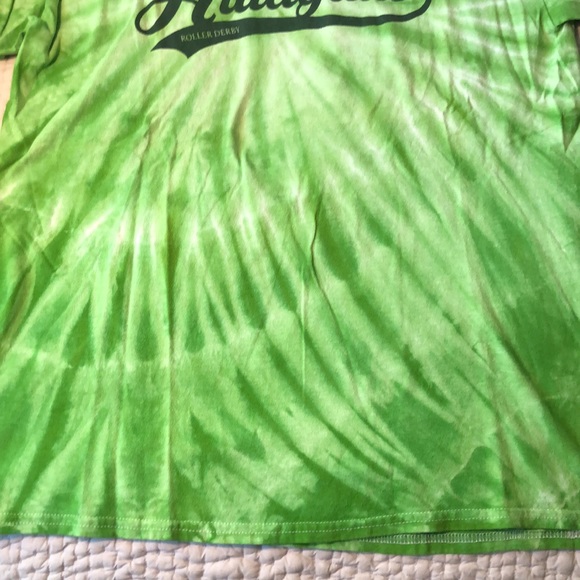 Graphic T-Shirt - Picture 3 of 8